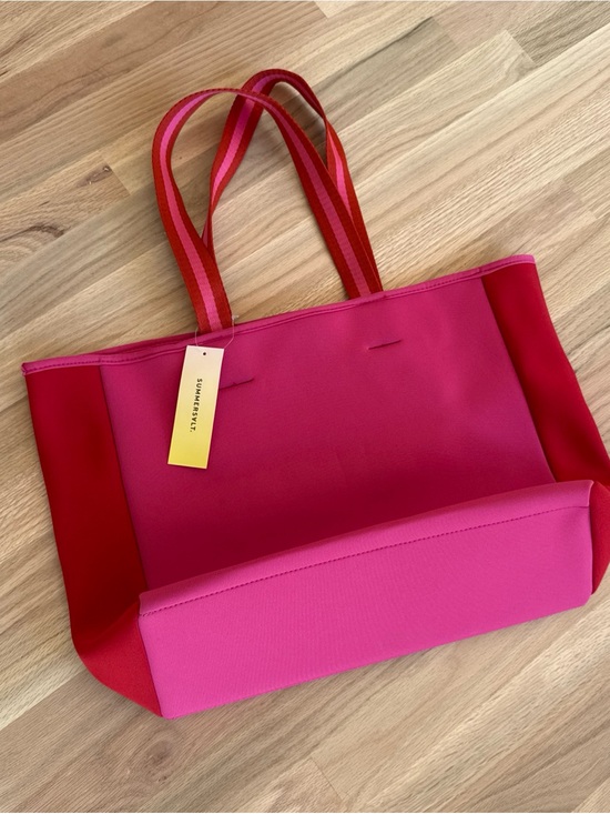 summersalt Handbags - SUMMERSALT Beach Pool Tote Purse Shoulder Bag Neoprene Pink/Red Water Resistant